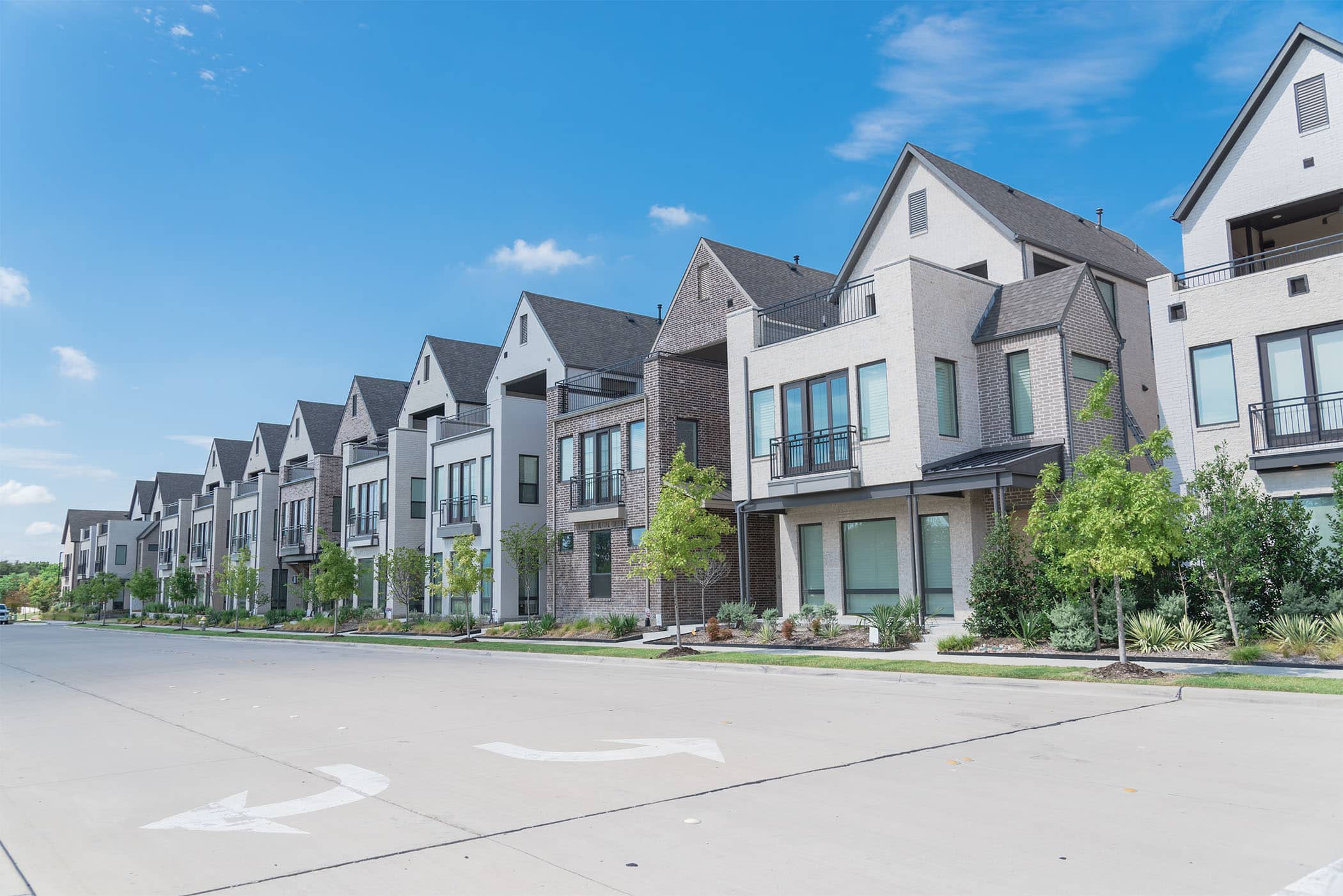 Brand,New,Row,Of,Three,Story,Single,Family,Houses,In